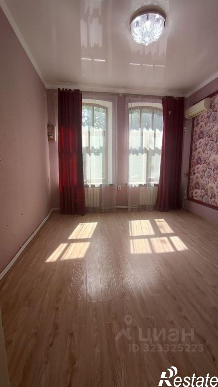 4-комн квартира Комитетская улица, 102,  д. 102