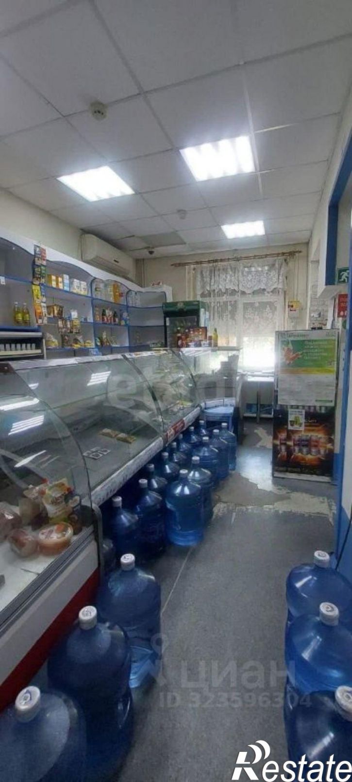 Торговое помещение улица Петрова, 21,  д. 21