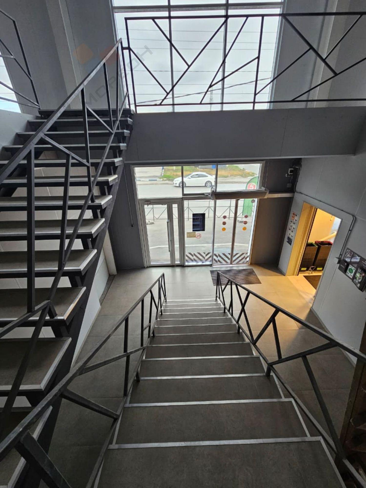 Сдать торговое помещение за 464 000 рублей на Харьковское ш, 23А