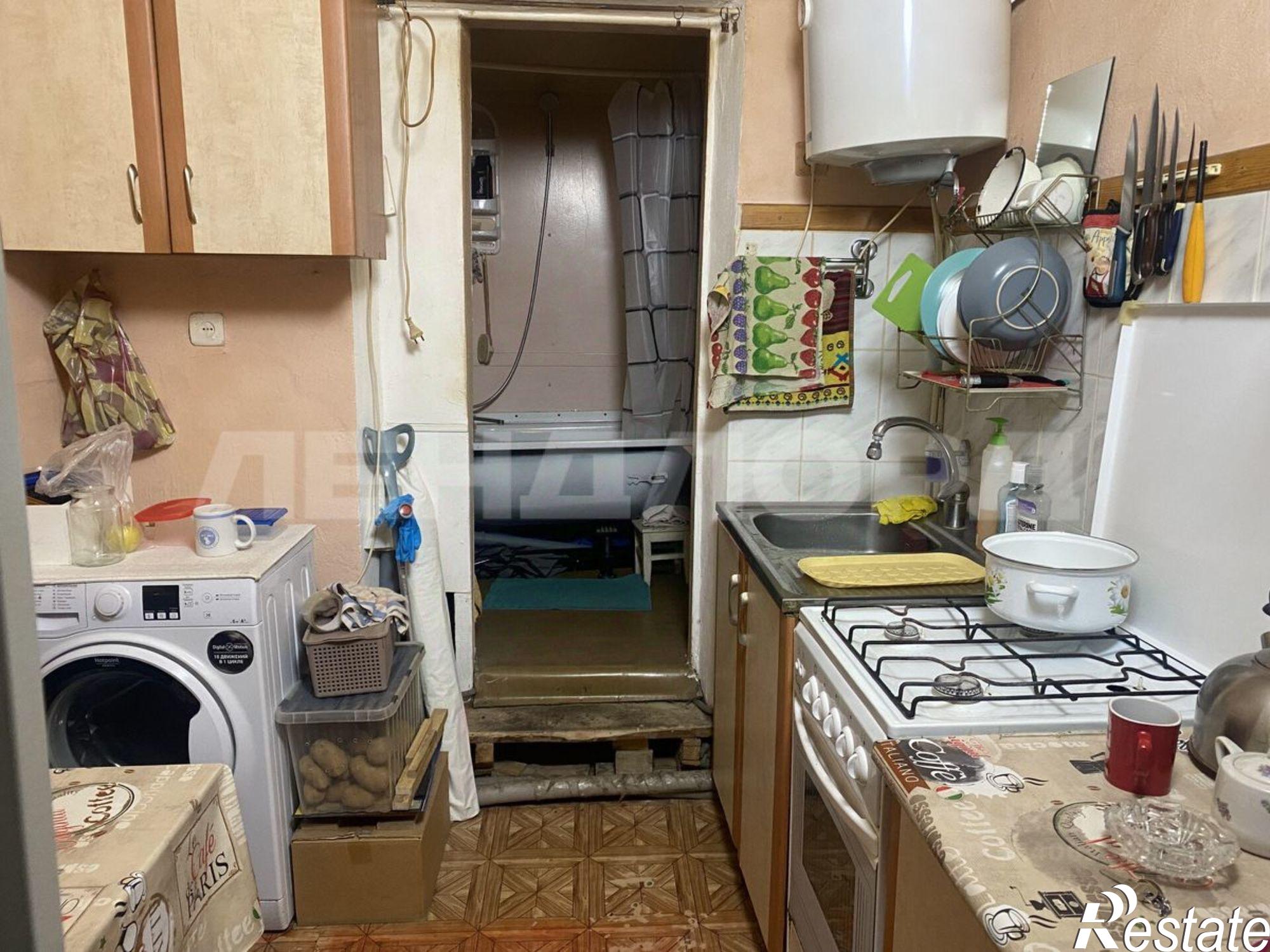 Купить квартиру за 2 500 000 рублей на Александровская улица, 97