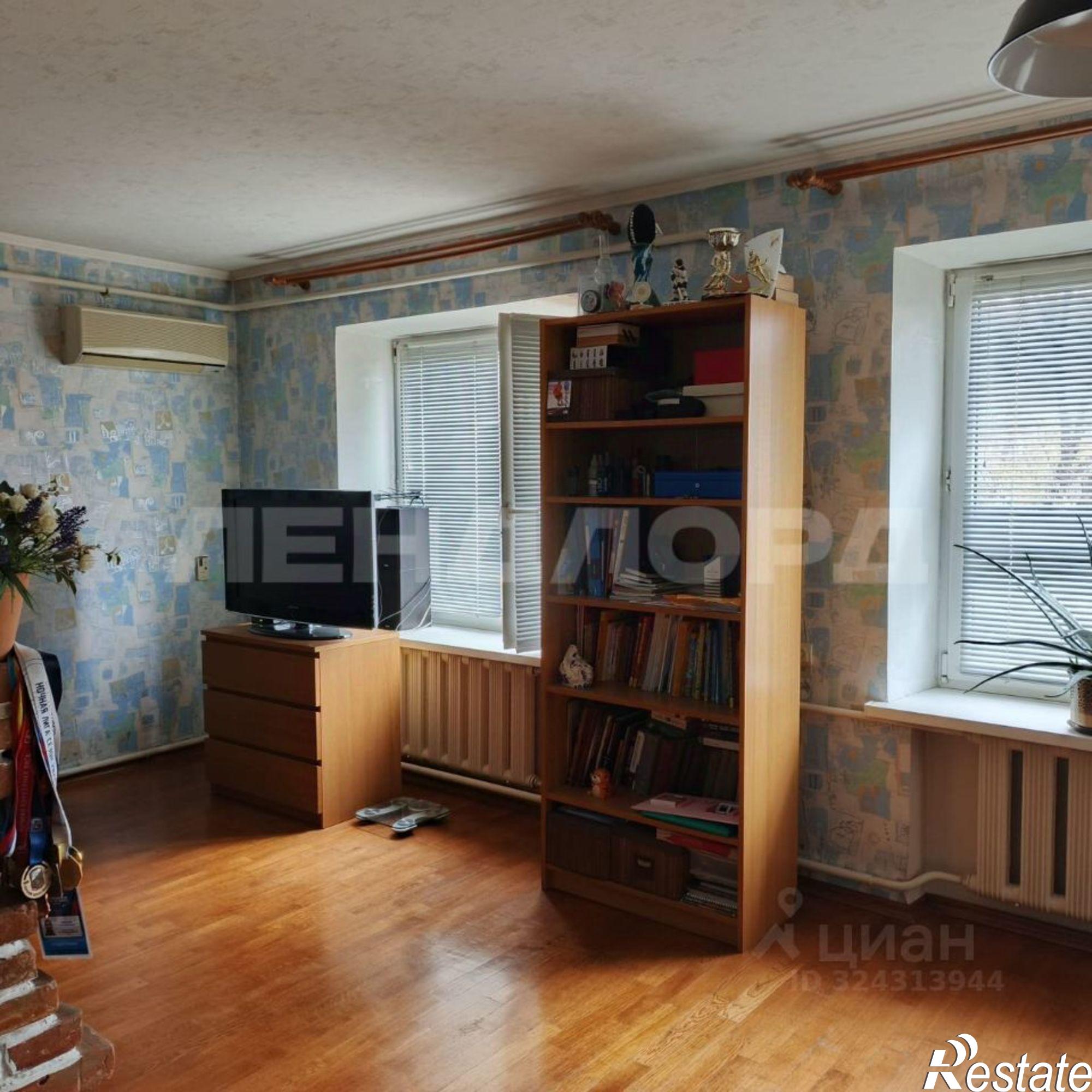 Купить квартиру за 10 000 000 рублей на ул Думенко, 8