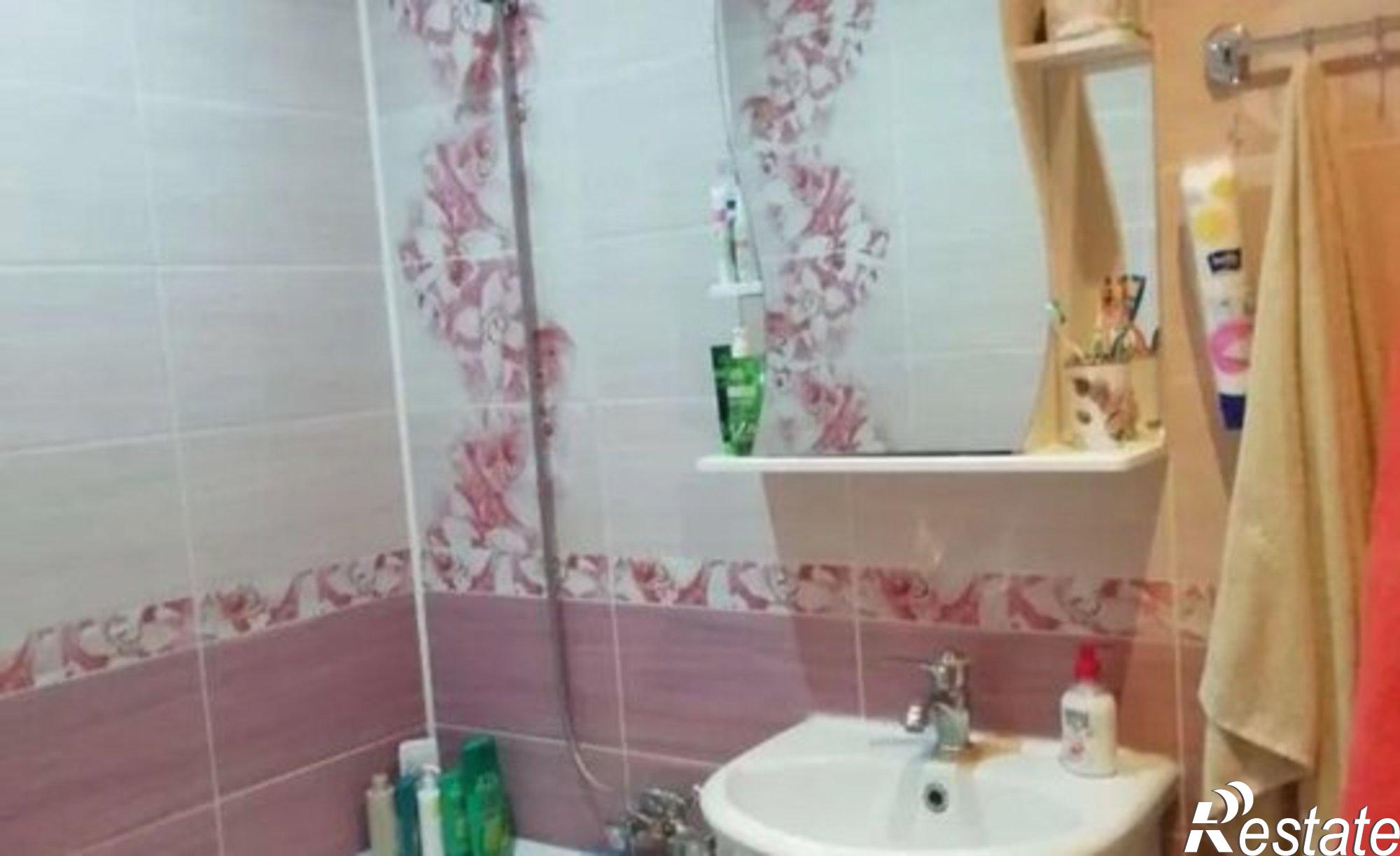 Купить квартиру за 4 550 000 рублей на Троицкая пл, 1/119