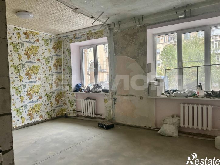 4-комн квартира Гвардейская улица, 36