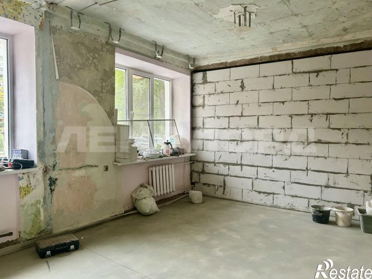 4-комн квартира Гвардейская улица, 36