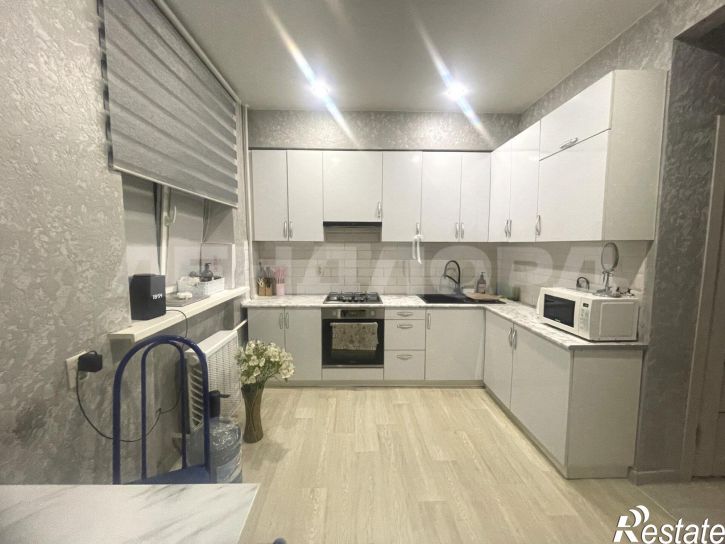 3-комн квартира улица С.В. Мацоты, 77