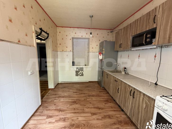 3-комн квартира улица Грекова, 43