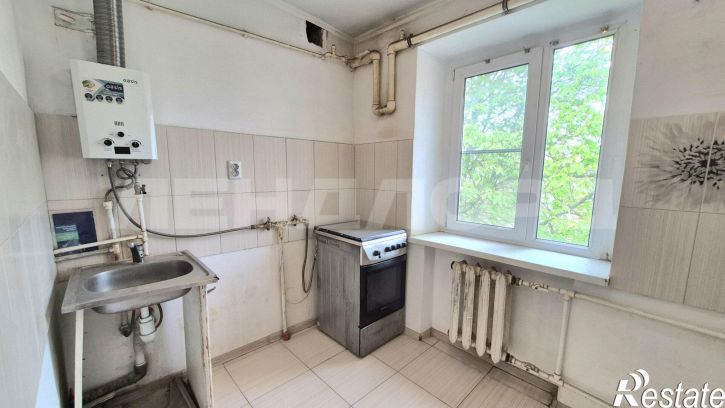 3-комн квартира улица Макаренко, 8А