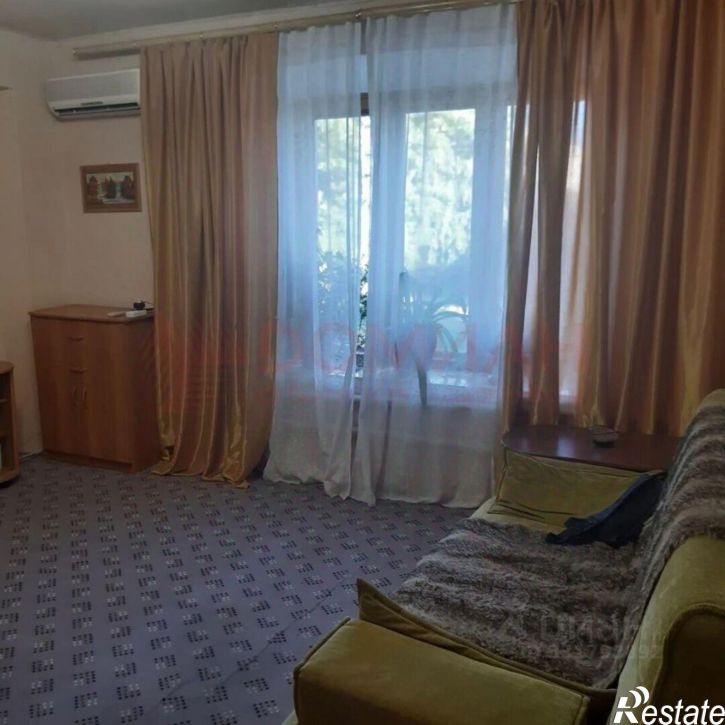 2-комн квартира ул Александровская, 102,  д. 102