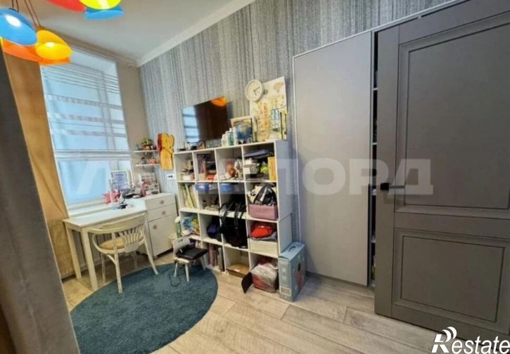 4-комн квартира улица Кривошлыкова, 7