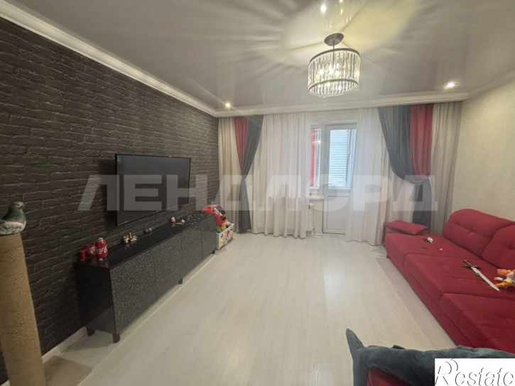 3-комн квартира улица Щорса, 62/44