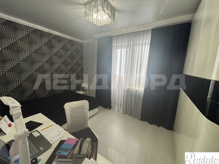 3-комн квартира улица Щорса, 62/44