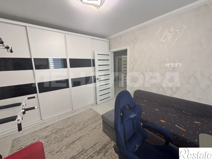 3-комн квартира улица Щорса, 62/44