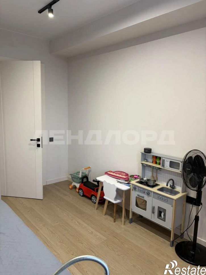 3-комн квартира спуск Герцена, 11/1