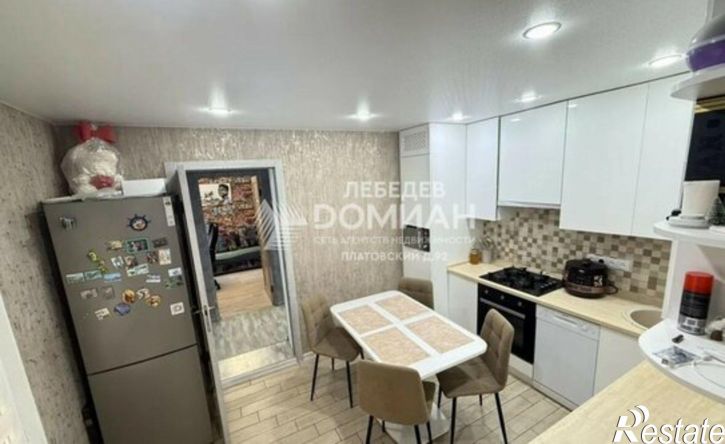 3-комн квартира ул Токарева, 8,  д. 8