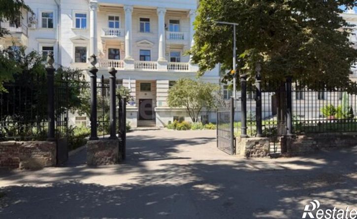 4-комн квартира ул Б.Хмельницкого, 151,  д. 151