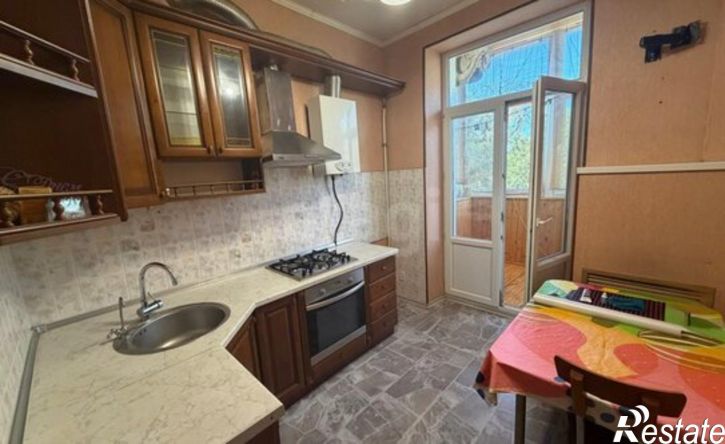 4-комн квартира ул Б.Хмельницкого, 151,  д. 151