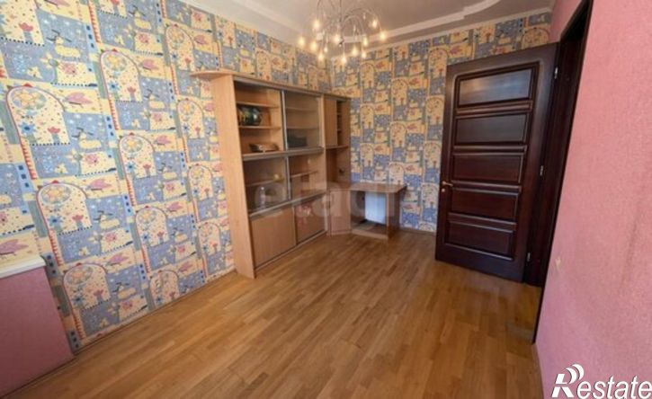 4-комн квартира ул Б.Хмельницкого, 151,  д. 151