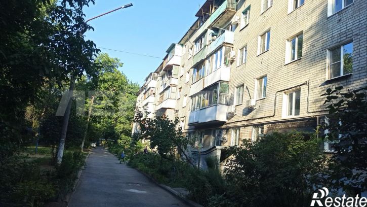 3-комн квартира улица Беляева, 6