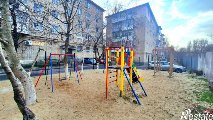 4-комн квартира ул Каштанова, 23,  д. 23