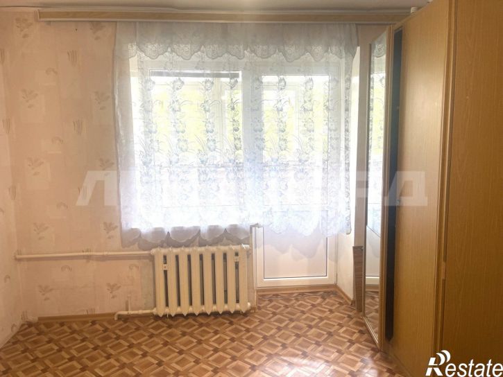 2-комн квартира улица Титова, 4