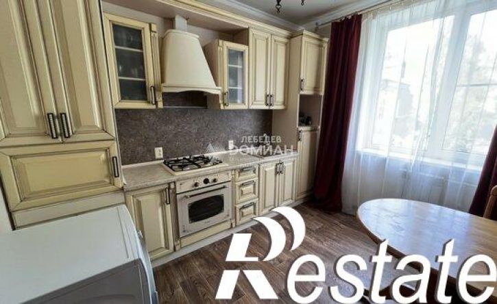 3-комн квартира улица С.В.Мацоты, 77,  д. 77