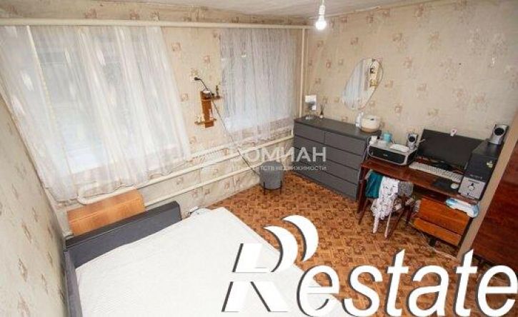 4-комн квартира улица Орджоникидзе, 105,  д. 105