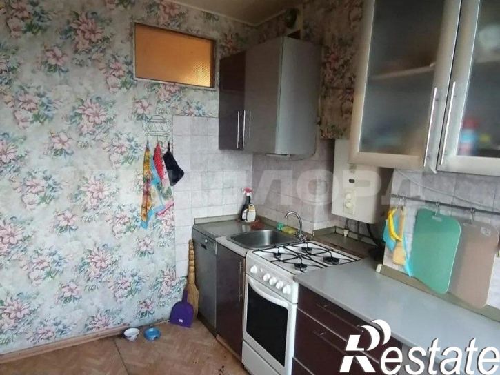 3-комн квартира улица Авиаторов, 12