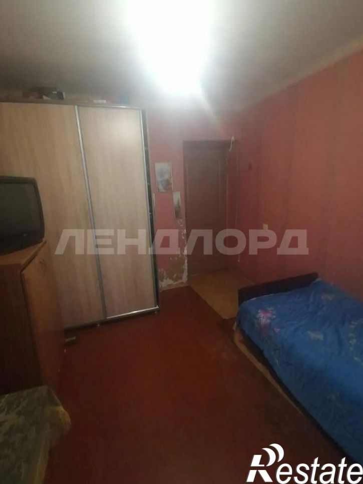 3-комн квартира улица Авиаторов, 12