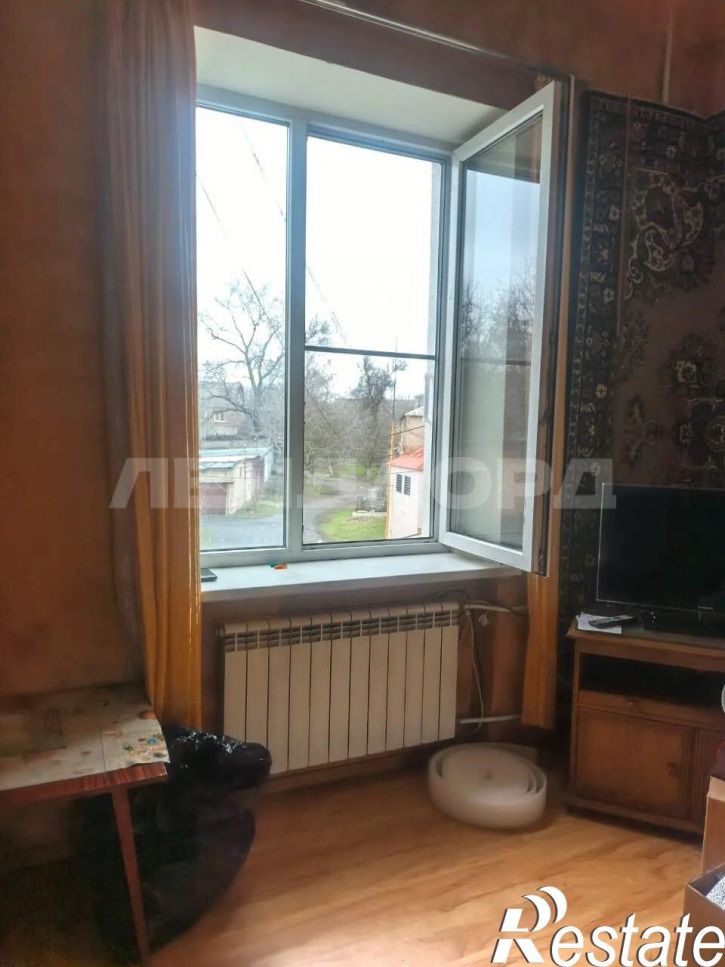 2-комн квартира проспект Ермака, 36