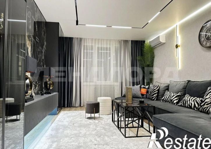 2-комн квартира Будённовская улица, 265к2